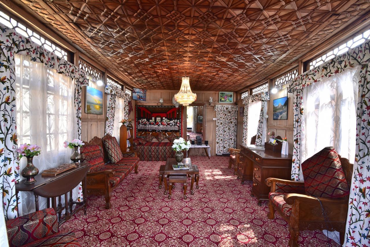 Golden Hopes Group Of Houseboats Hotel Srīnagar Exterior foto
